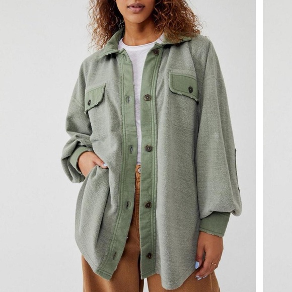 Free People Ruby Oversized Collared Shirt Jacket Shacket in Greyed Olive - M - Picture 4 of 9